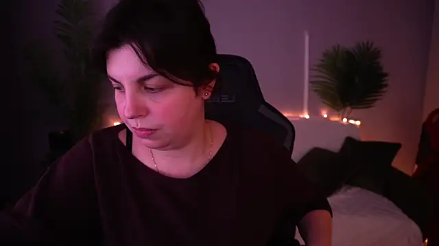 MirandaWong's Live XXX Chat