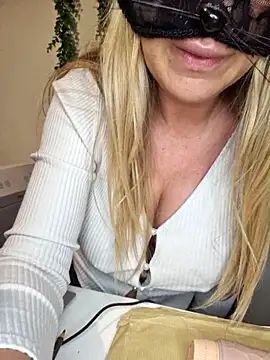 Libertine6259's Live XXX Chat