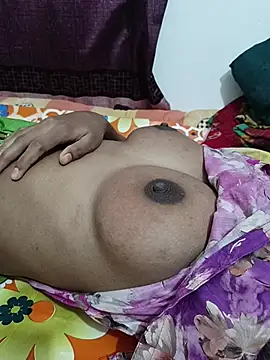 love_line_24 Show Webcam