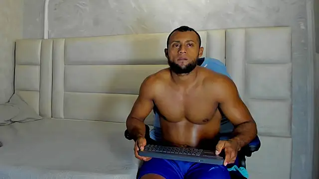 Dark_lennox Live XXX-Chat