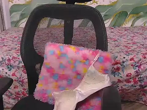 Show de bold-smirthii na webcam