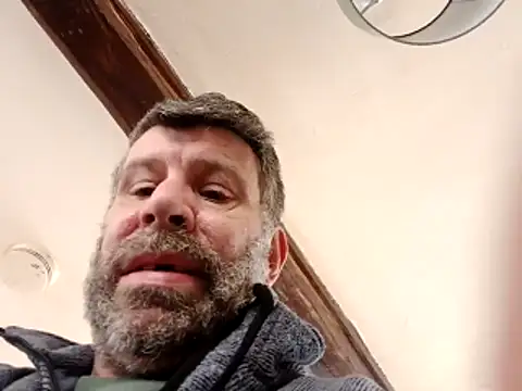 stud2512 Live XXX Chat