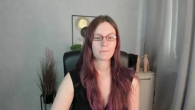 emmaxDelight Adlı Modelin Canlı XXX Sohbeti