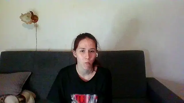 NickiKisinger: онлайн-секс-чат