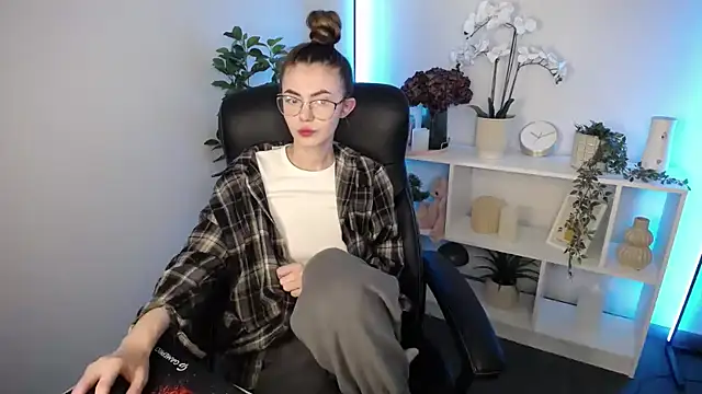 Ritaneer Chat XXX live