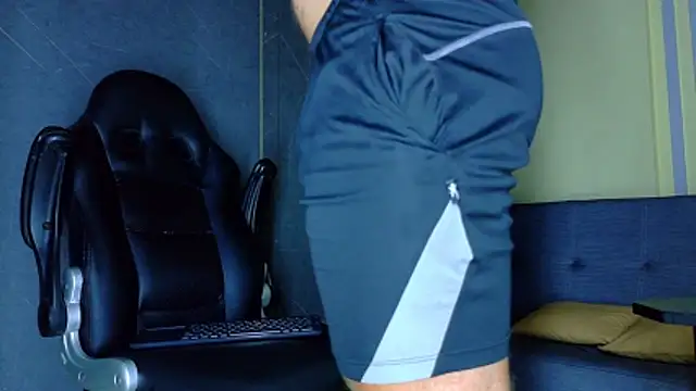 Chat +18 de ALANNFERRER ao vivo