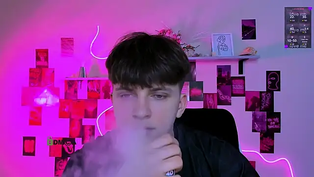 travis_wolf_n Live XXX chat