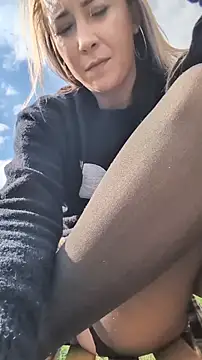 Risky_girl23_のウェブカメラショー