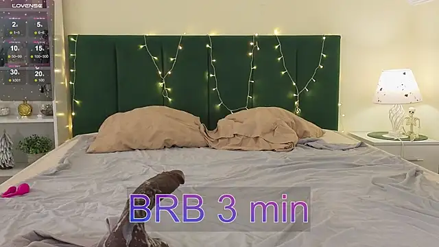 Bonnie_White webkamerás műsora