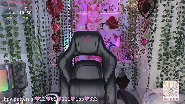 Chatroom XXX en direct de Mee-Meow