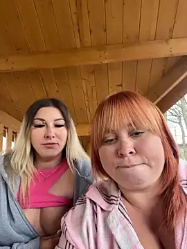 SweetCuteGirls1023: онлайн-секс-чат