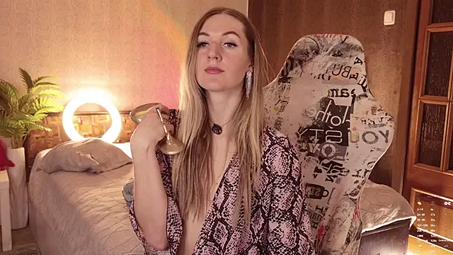 Hello_Lisha 即時 XXX 聊天