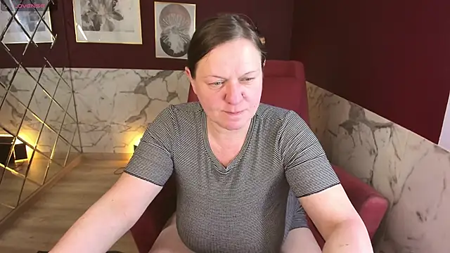 Chat +18 de KellyPerfection ao vivo