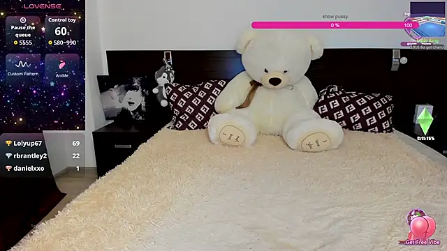 Hanna_Becrett17のライブXXXチャット