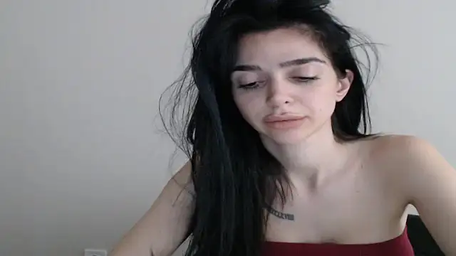 gglingerieeのライブXXXチャット