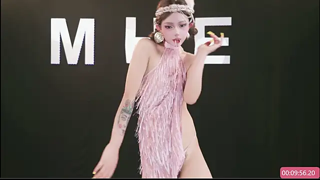 MHe-002 live XXX chat