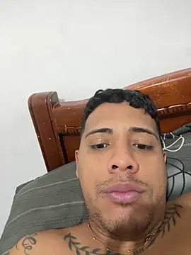 Yefridudamelflores Webcam Show