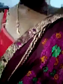 ramya_srin Webbikameraesitys