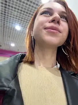 RosieSecret: διαδικτυακό σόου στην κάμερα