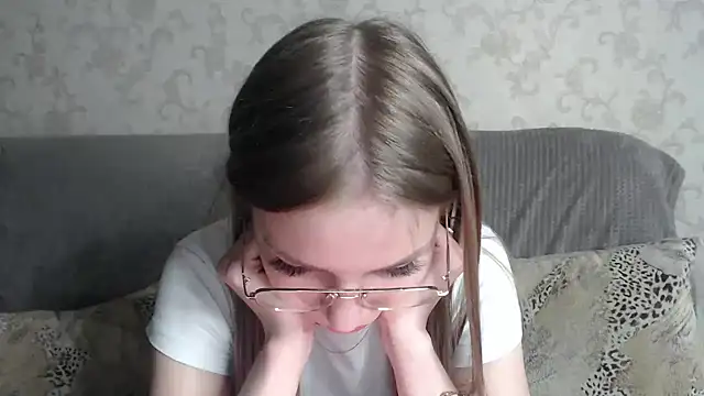 HitGyrln Live XXX chat