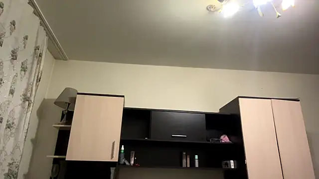 AquilineOrites Live XXX Chat