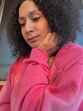 FerrariFrenchn Live XXX chat