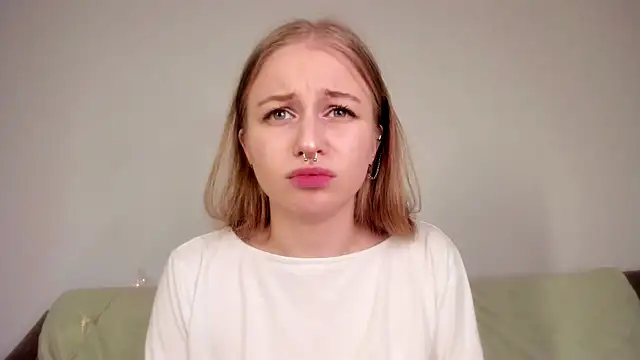 MiaMewsn Live XXX chat