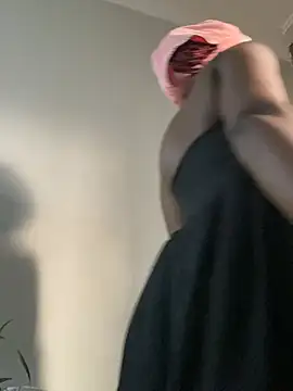 Dellah27's Live XXX Chat