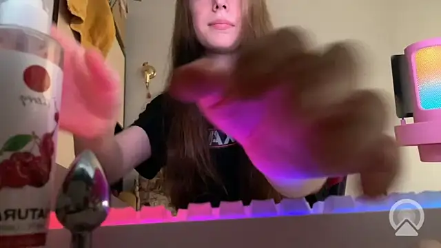 britneylovely 网络视讯表演