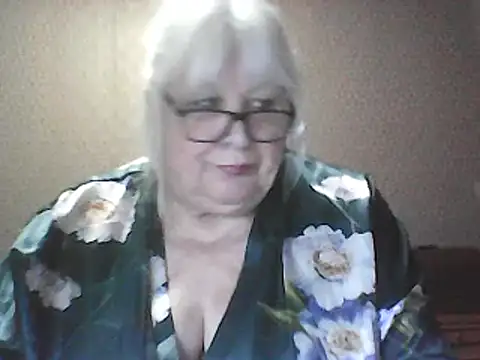 Alexia64231's Webcam Show