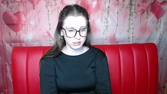 LilianaShine 即時 XXX 聊天