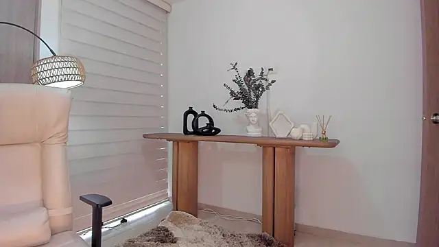 wandathompson_ Chat XXX in diretta