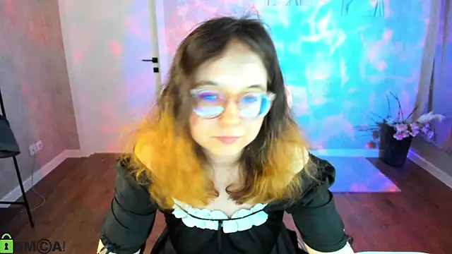 Aleks-caster Live XXX-chat