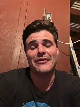 Millennialcum webcam show