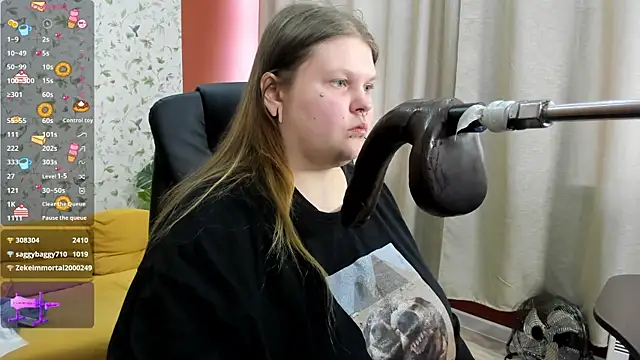 Chat +18 de AuroraDemoni ao vivo