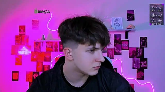 Chat XXX en directo de travis_wolf_