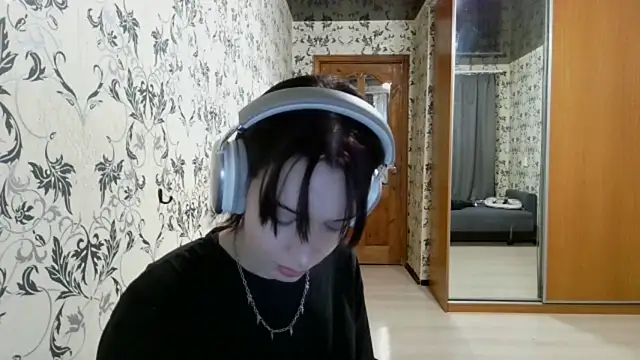 LxayBloom 即時 XXX 聊天