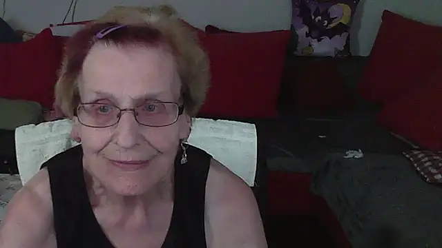 HeisseomaOriginal: онлайн-секс-чат