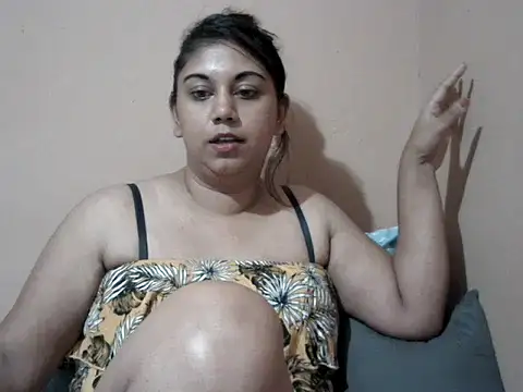 Chatroom XXX en direct de bellachow10