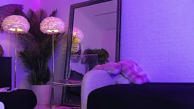 AnnastasiaJune's Live XXX Chat