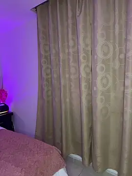 Vicky_Saidi Chat XXX in diretta