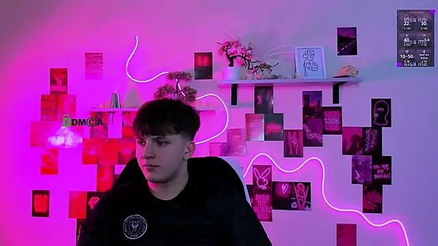 travis_wolf_: онлайн-секс-чат