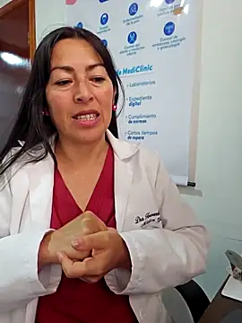 JustSamantha_: διαδικτυακό σόου στην κάμερα