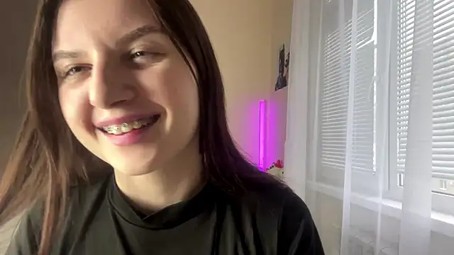 JanellHousen Chat XXX in diretta