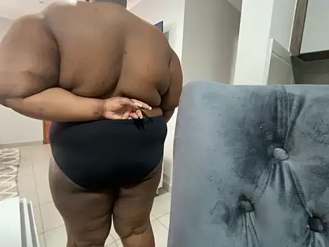 MissLola27 Webcam Show