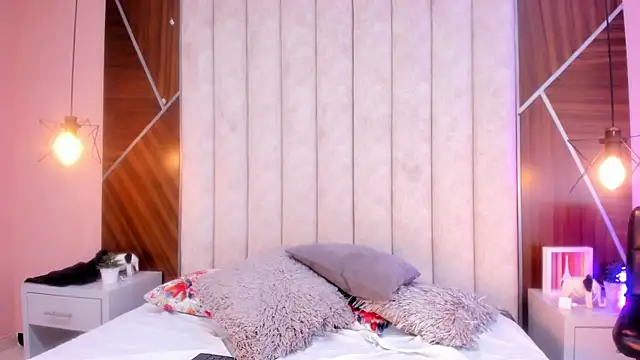 CAROLYNFOSTER – Naživo XXX chat