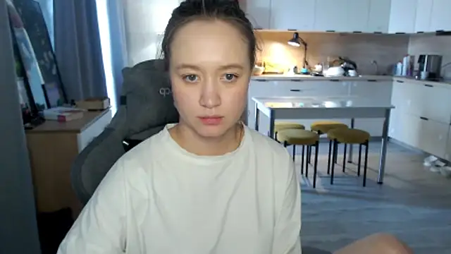 _lalune_ Chat XXX in diretta