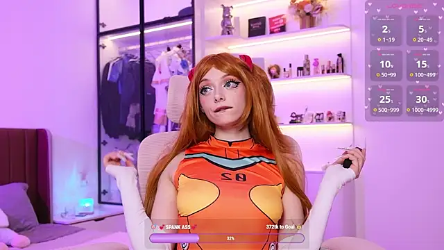 HolliWould_: онлайн-секс-чат