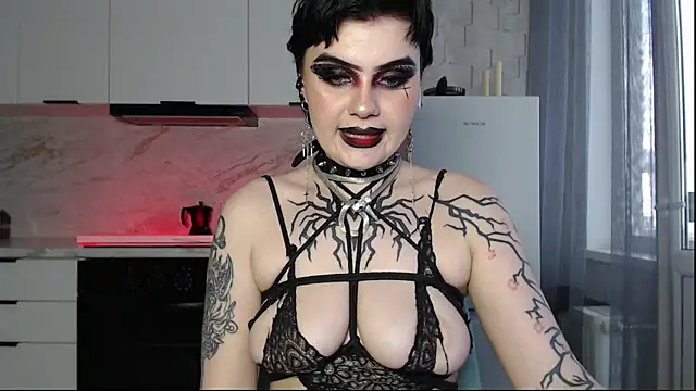 IntrigueYourDayのライブXXXチャット