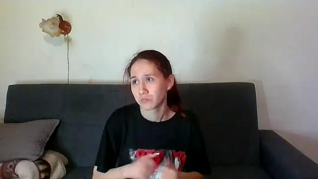 NickiKisingern Live XXX chat